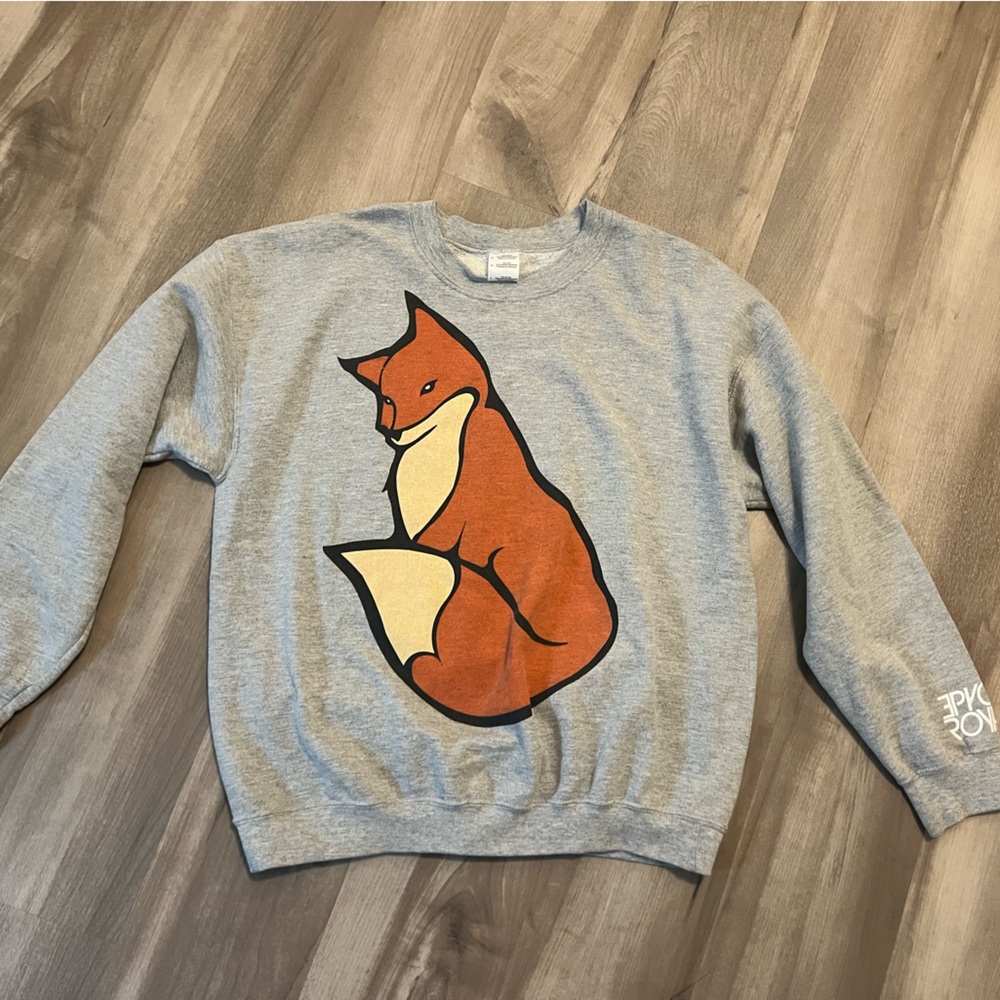 Epyon Royal Sweatshirt with Fox Graphic